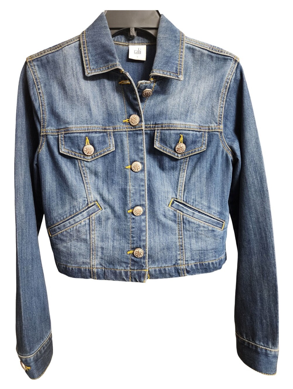 CAbi Cropped Denim Trucker Jean Jacket Medium Wash Sz Small Excellent Condition